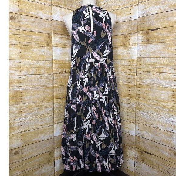 TORRID FIT & FLARE CASUAL HIGH LOW FOLIAGE PRINT HALTER STYLE DRESS SZ. 2X - Picture 3 of 3